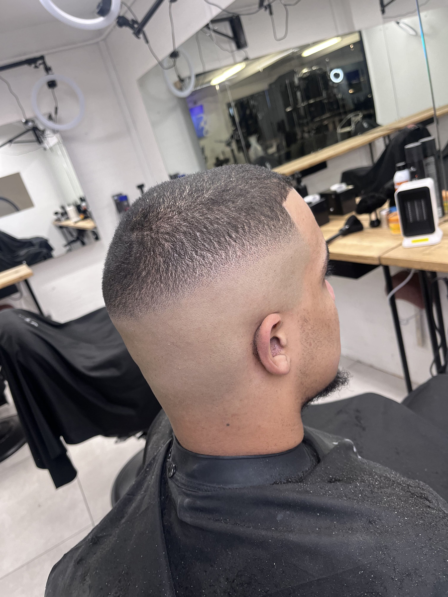 subtle studio mens barbers skin fade and line up